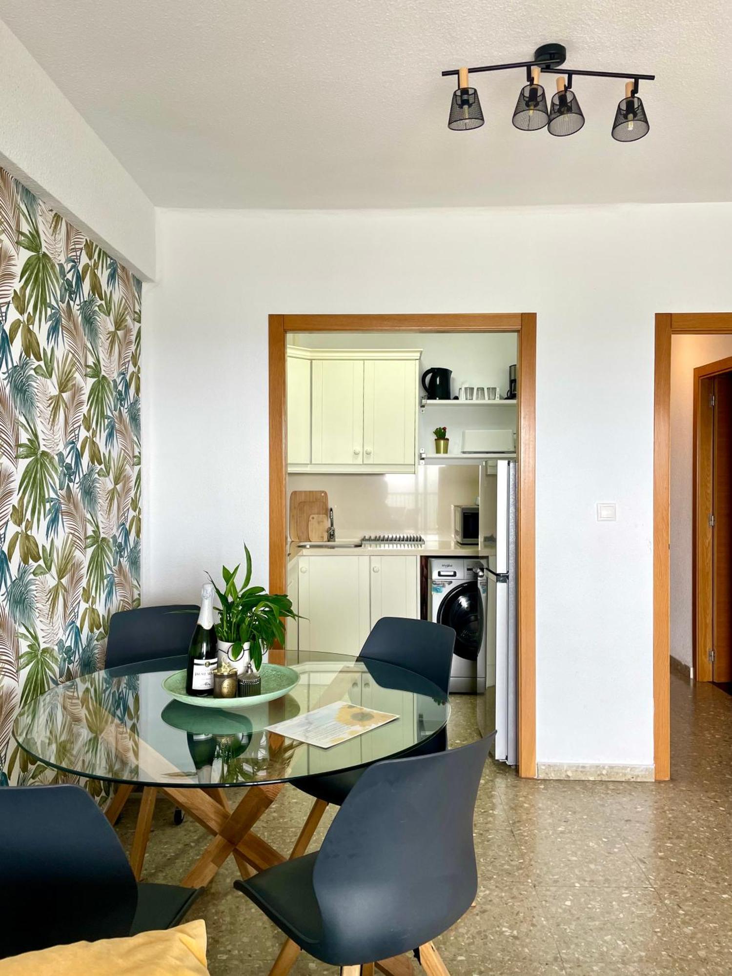 Sunflower Residence First Line By The Sea 圣波拉 外观 照片